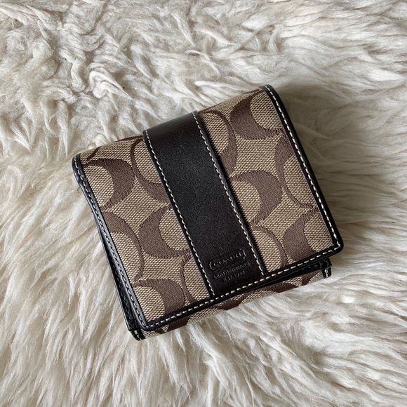 Coach - Small Wallet - Picture 1 of 4